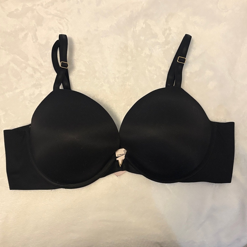 Victoria Secret black push up bra